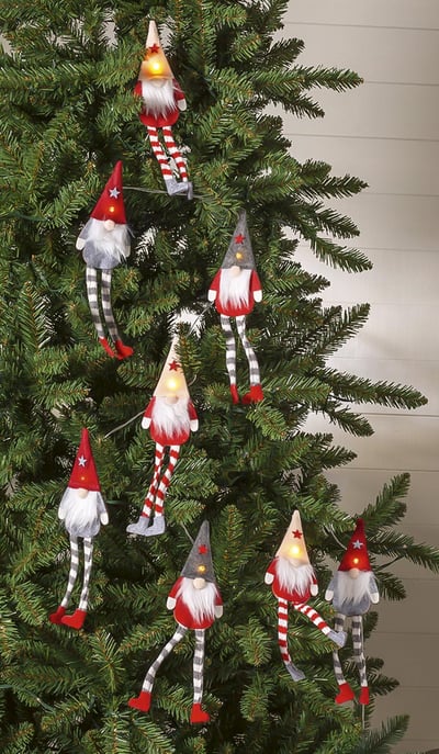 Tonttuvalot_kuusessa