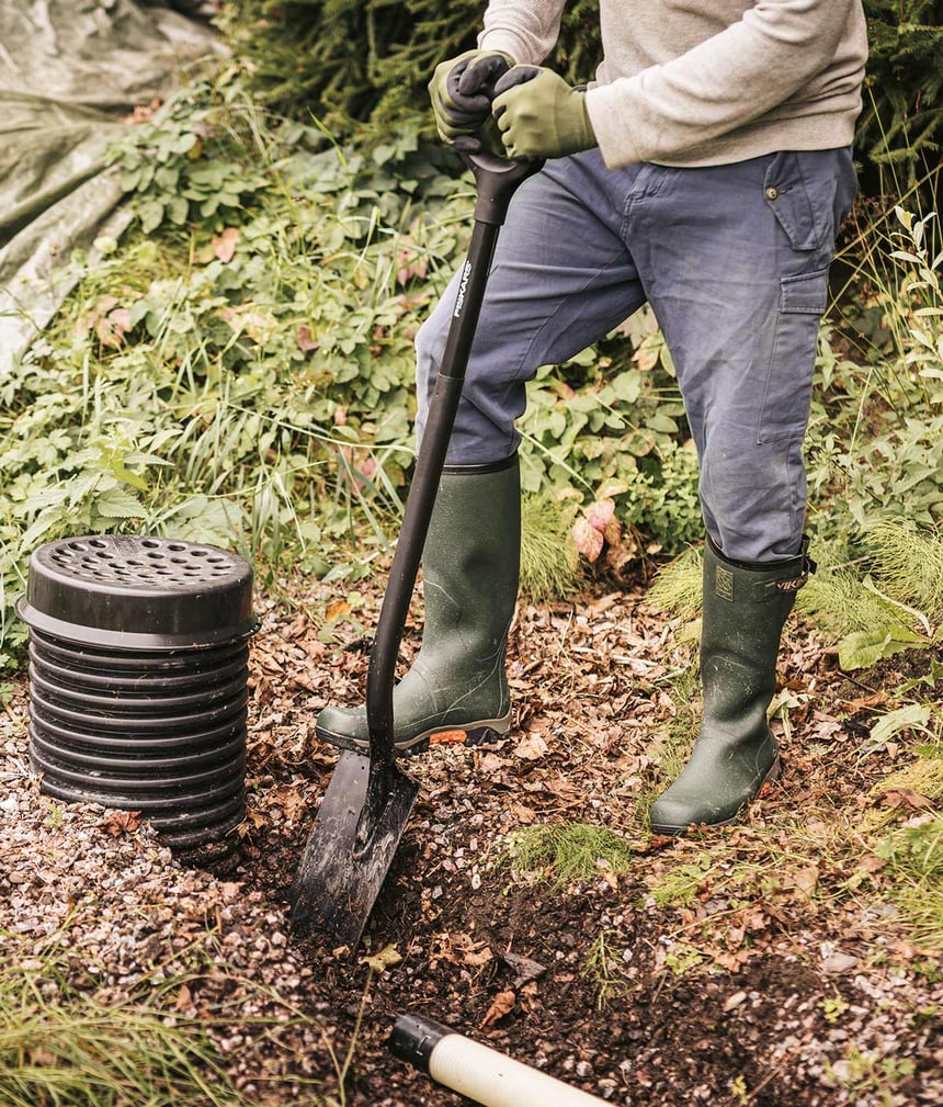 Fiskars_Shovel_Black2