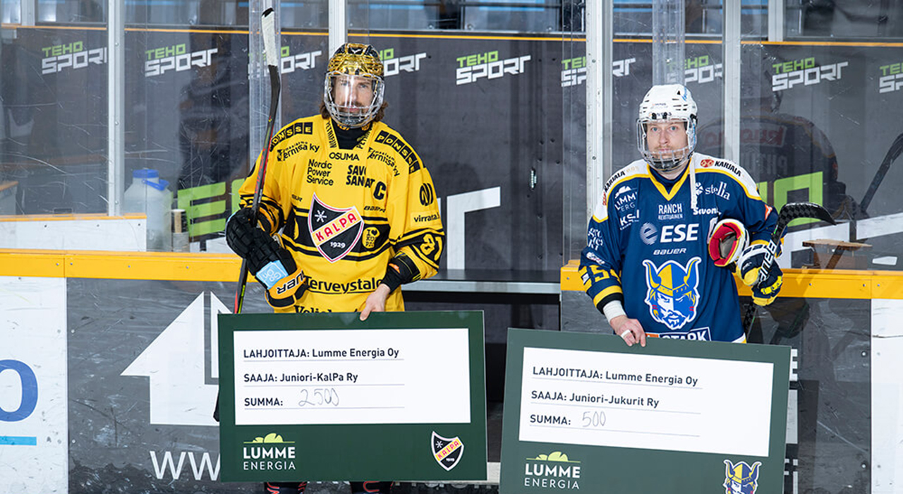 Kai Kantola KalPasta ja Jesper Piitulainen Jukureista Savon derbyssä 2020-2021 